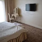 Hotel Kiston Sulęczyno