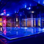 Kiston Hotel 4*