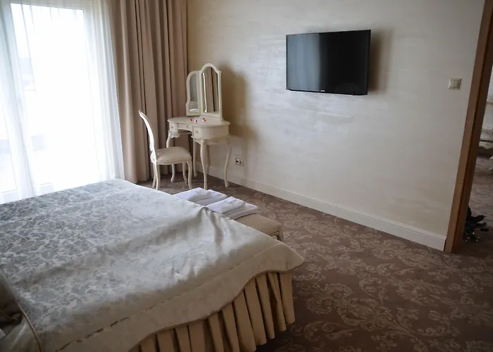 Hotel Kiston Sulęczyno