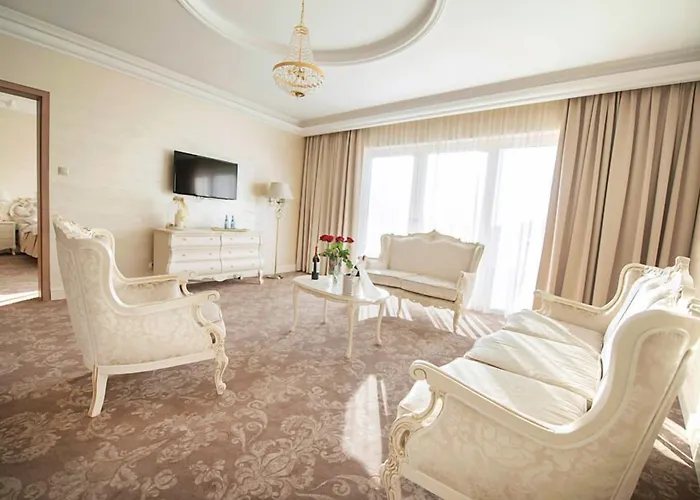 Hotel Kiston Sulęczyno